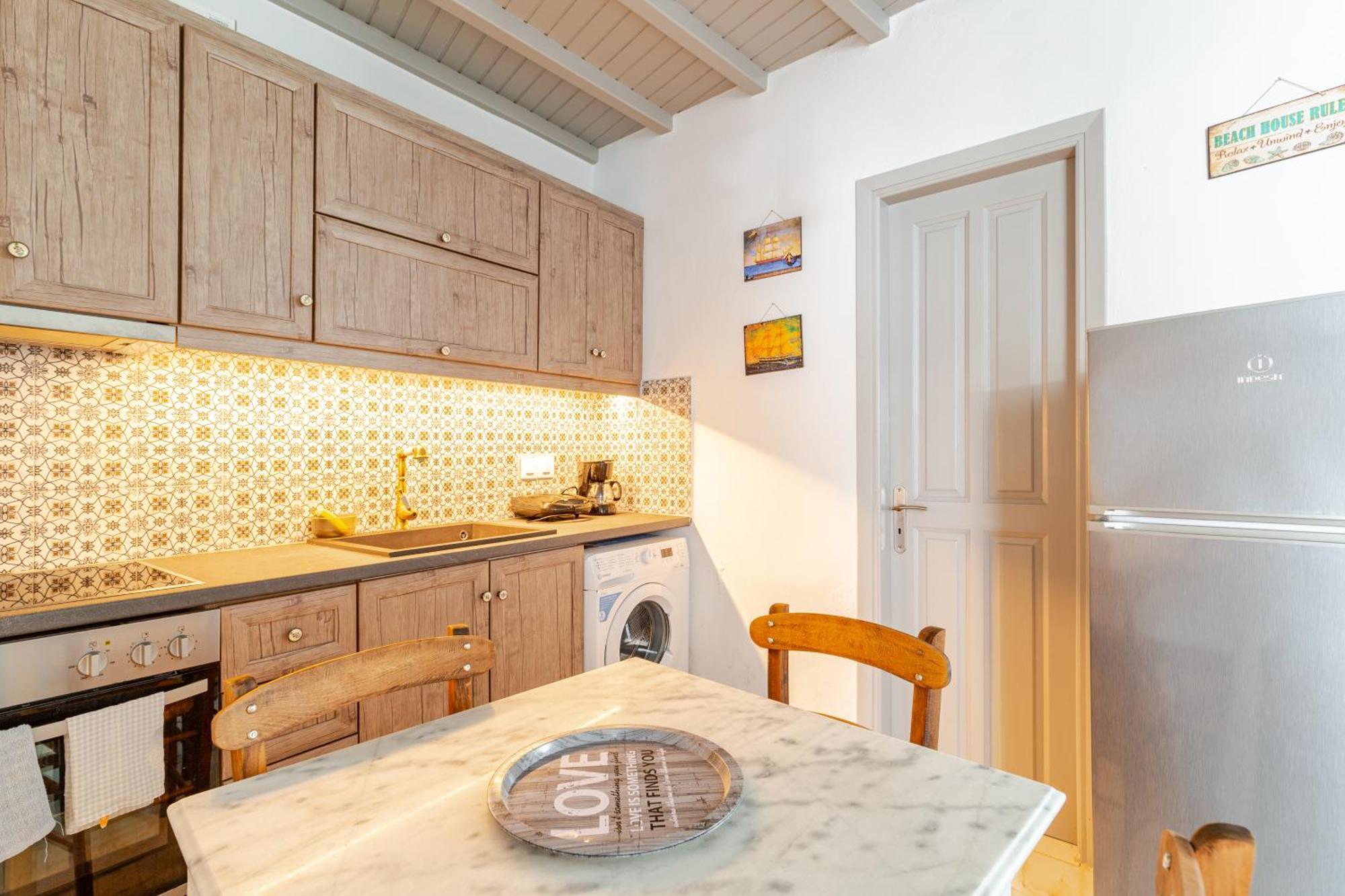 Elenitas Beach House In Ornos Luaran gambar