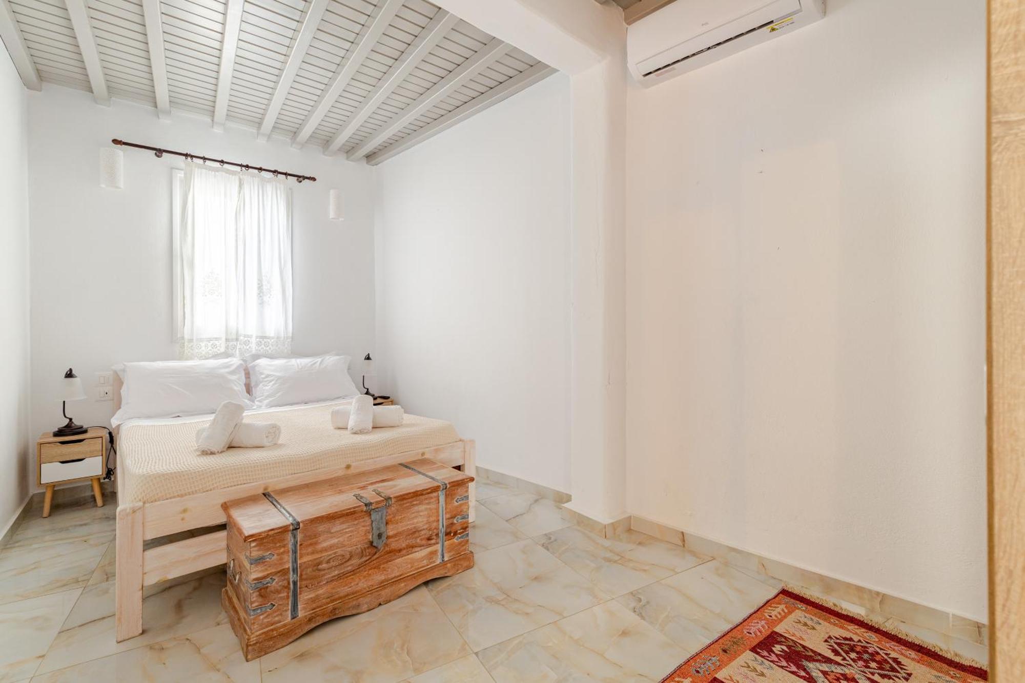 Elenitas Beach House In Ornos Luaran gambar